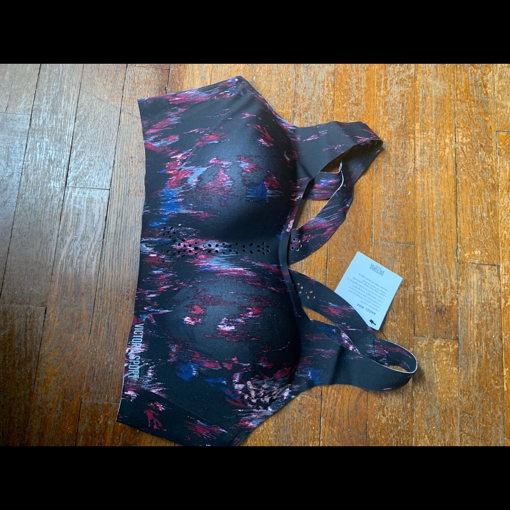 Victoria’s Secret Angel Max Sports Bra